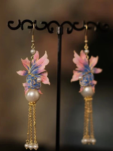 The Art of Filigree Inlay: A Revival Among Young People