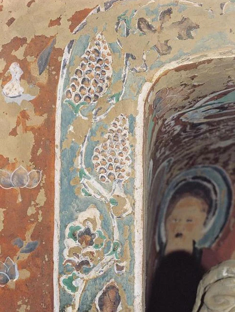 The Blossoming Beauty of Tang Dynasty Costume Fabrics: A Study of Floral Motifs