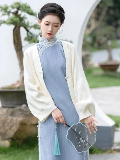 The Perfect Accessories to Elevate Your Cheongsam Outfit