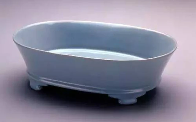Unveiling the Subtle Harmony of Traditional Chinese Colors and Ru Porcelain