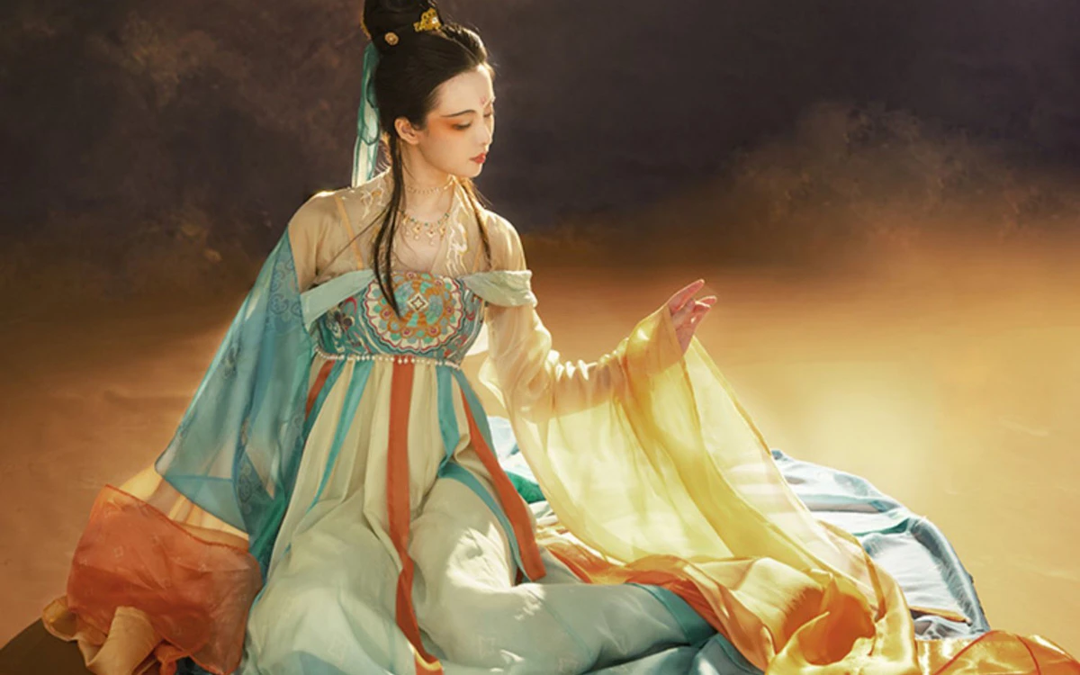 A Closer Look: Dunhuang Costume vs. Hanfu - How They Differ