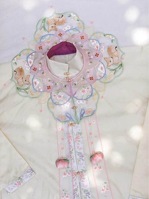 Traditional Chinese Hanfu: Evolution and Inner Beauty