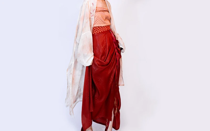 Wear Red Hanfu Dress to Brighten Up Your Summer