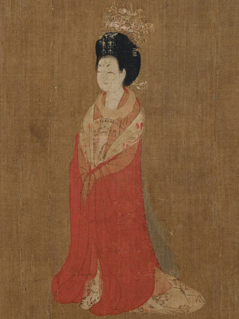 Unveiling Tang Dynasty Fashion Through Court Ladies Adorning Their Hair with Flowers