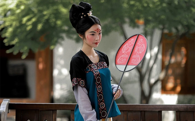 Hanfu・漢服]China Tang Dynasty Chinese Traditional Clothing Hanfu & Hairstyle  | Hanfu, Chinese traditional clothing hanfu, Hanfu hairstyles