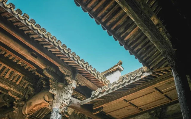 Hidden Gems of Jiangnan: Discovering the Allure of Zhuge Bagua Village - Enigmatic Anhui Architecture