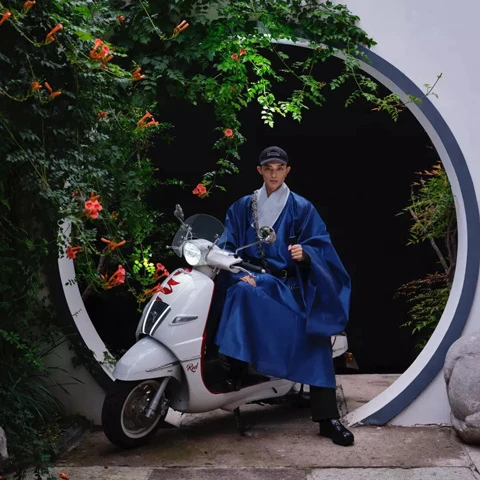Stunning Hanfu Photography that Transports You into the Glamorous World of Ancient China