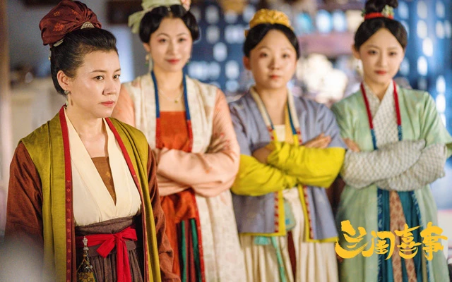 Laugh Out Loud with Hilarious Family: The Latest Must-Watch Comedy Costume Cdrama
