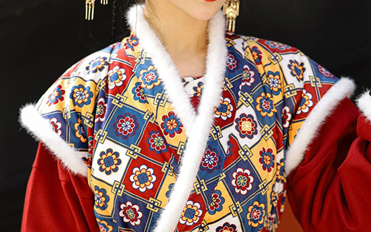Tang Dynasty Women's Winter Hanfu Suit New Year Round Collar Coat