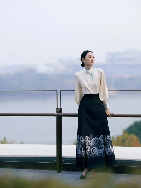 Finding the Perfect Hanfu Mamian Qun: A Guide to Choosing the Right Style for You