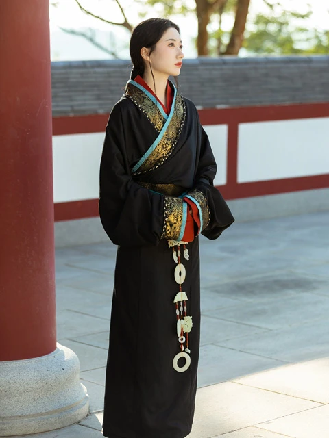 Unveiling the Traditional Hanfu Warring States Robe