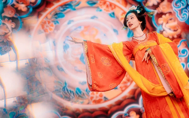 2024 Spring Festival Gala Highlight: Nian Jin - Traditional Hanfu and Ornate Designs 239
