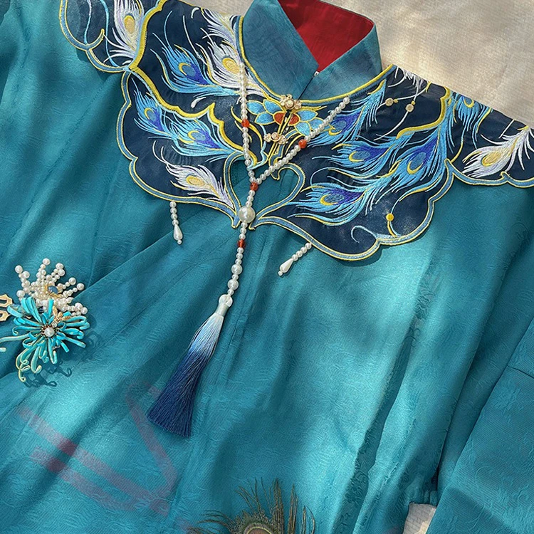 Cloud Shoulder Ming Style Embroidery Peacock Handmade Hanfu Yunjian Accessories