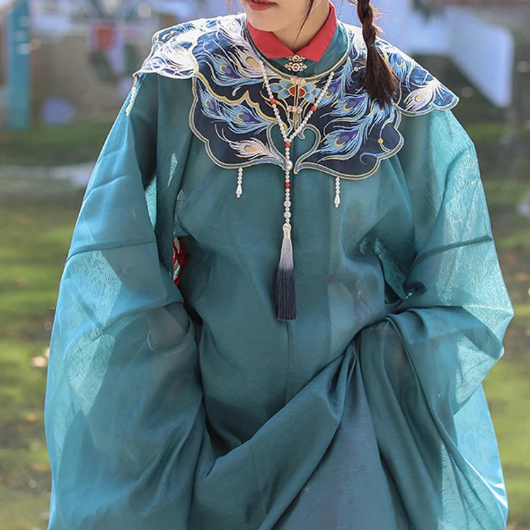 Cloud Shoulder Ming Style Embroidery Peacock Handmade Hanfu Yunjian Accessories