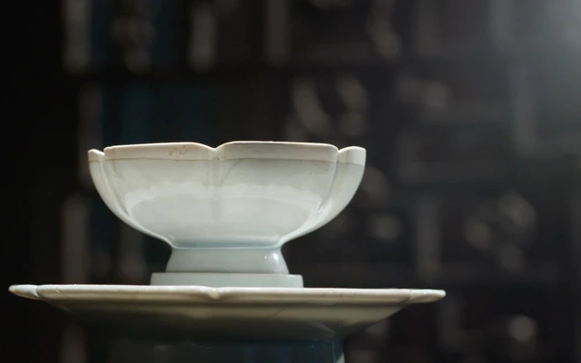 The Chinese Porcelain Trail: Discovering the Legacy and Craftsmanship in a Captivating Documentary