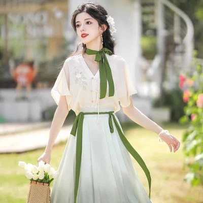 Han Element Women's Green Skirt Summer Elegant Set