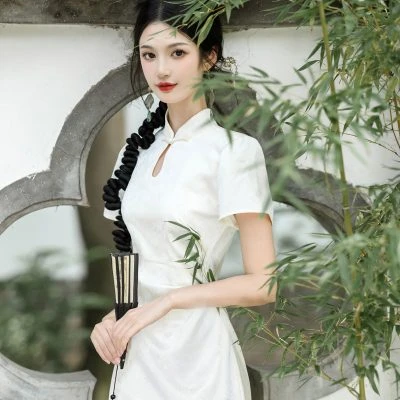 Women's Modern Cheongsam Slim White Qipao Dresses