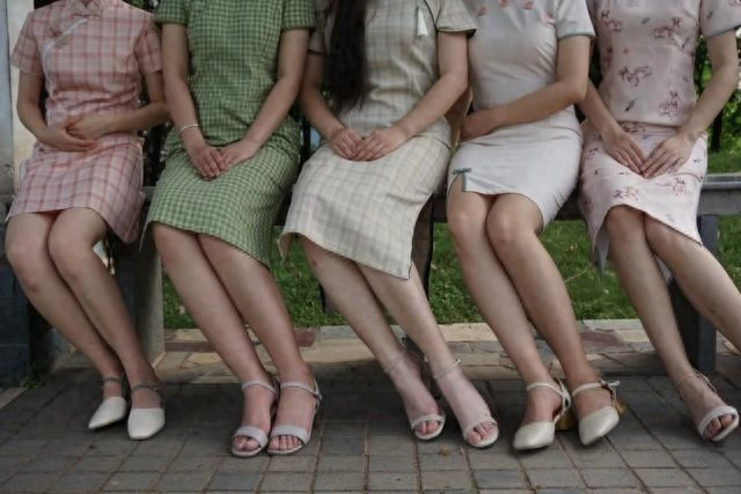 New Trend of Cheongsam: The Interweaving of Tradition and Fashion