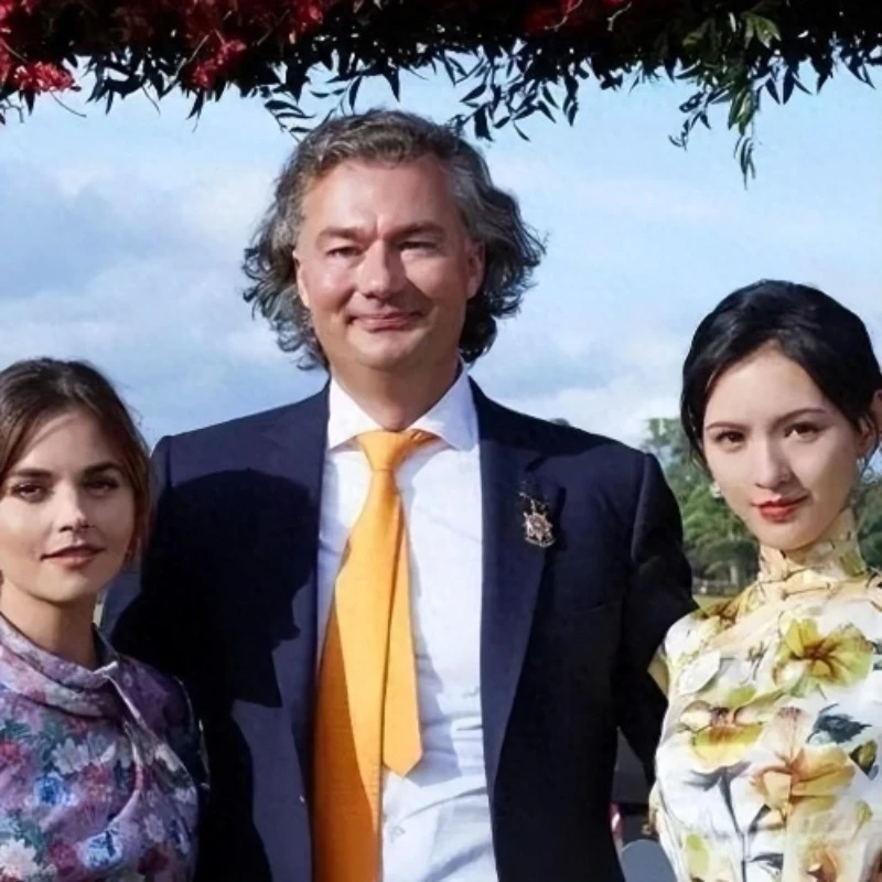 Zhang Yuxi: the Fashion Cheongsam Goddess