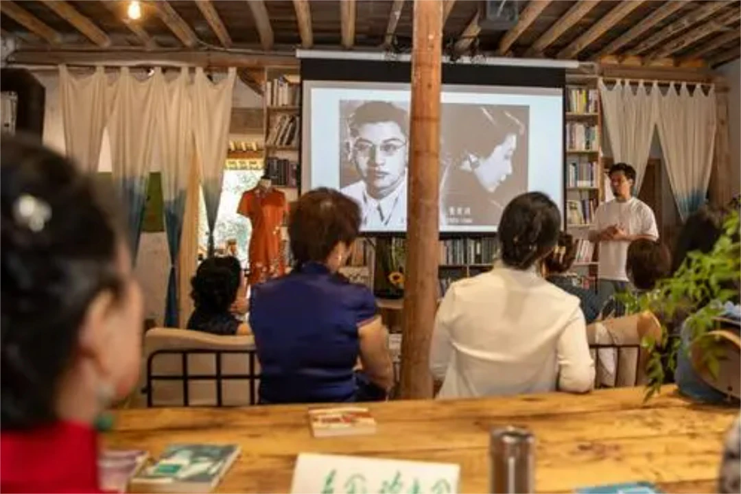 When Chinese Cheongsam Meets Book Club