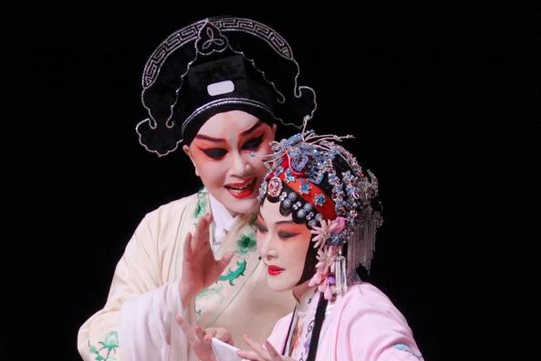 Nurturing Cultural Confidence Through Traditional Arts in Changning District