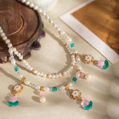 Tulip Necklace