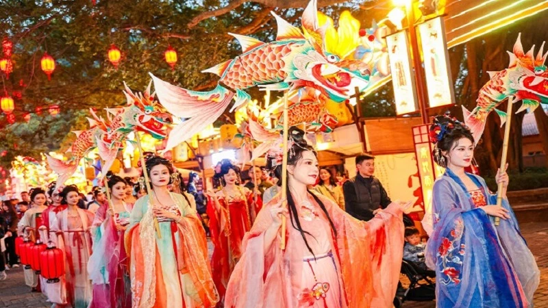 Cyber Park Lantern Festival in Vibrant Bay Area