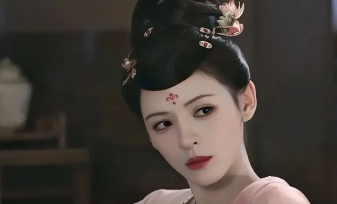 The Unique Charm of Zhang Yuxi's Hairstyle 5
