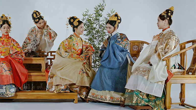 The Hanfu Boom: A Guide to Leading Brands