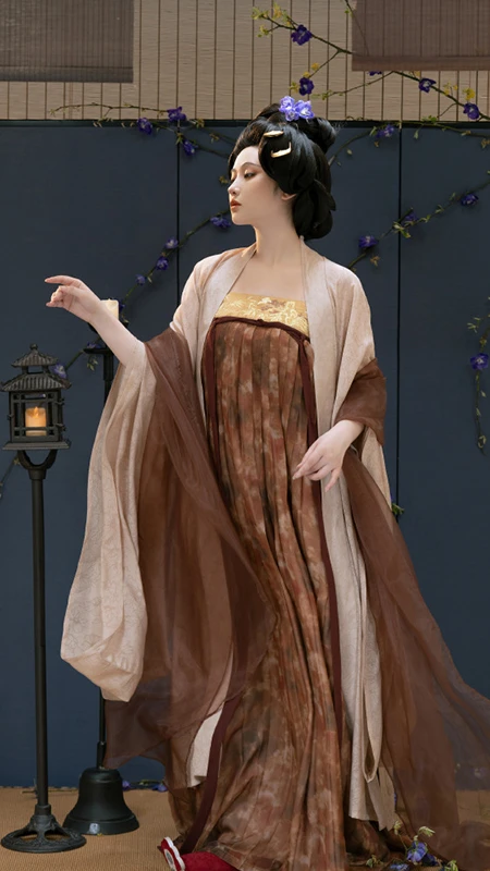 The Hanfu Boom: A Guide to Leading Brands