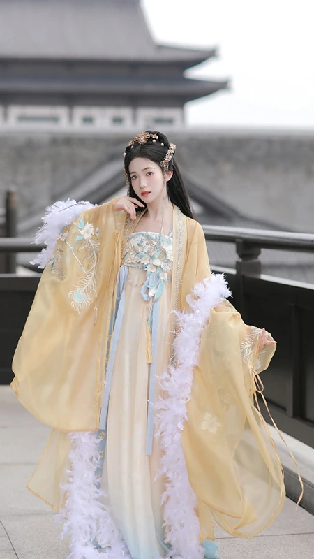 The Hanfu Boom: A Guide to Leading Brands