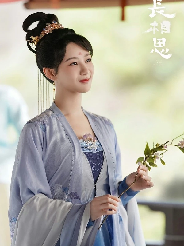 Yang Zi's Top 4 Costume Works Recommendations