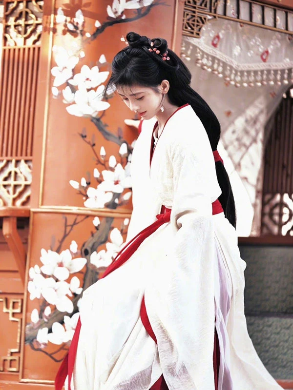 Ju Jingyi's Best 7 Characters in Costume Dramas