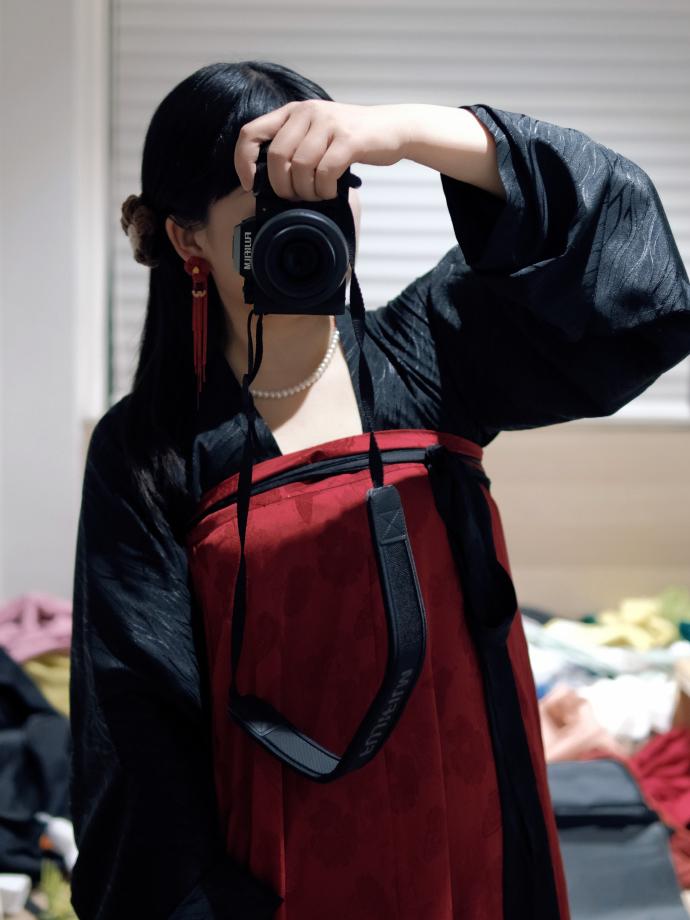 photo-1_1_circle_kLhYk19035