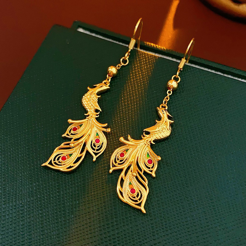 Golden-Phoenix-Ear-Hooks-Chinese-Versatile-Retro-Fashion-Cheongsam-Accessories-1 Phoenix Grace 2