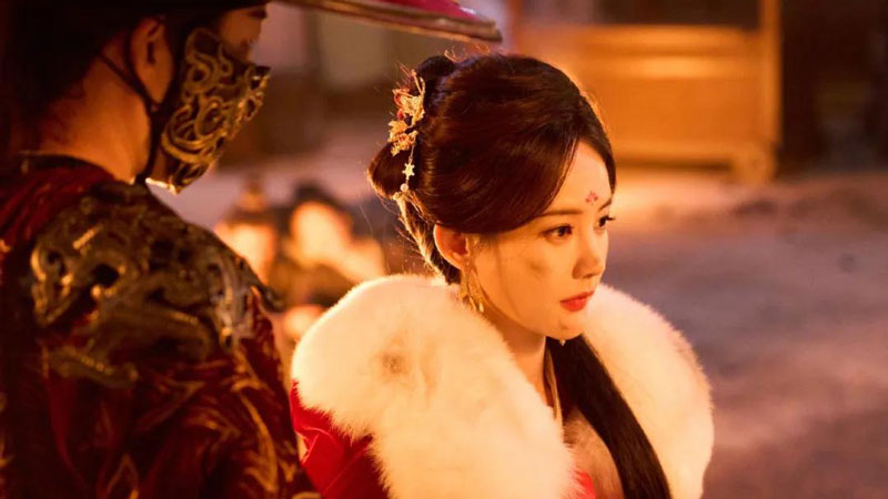 After 9 Years in the Industry, Li Yitong Chooses to Change