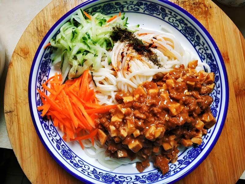 Beijing Food Boosts "Culture + Cuisine" to Spur Consumption