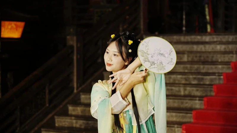 Hanfu Contest in Hanzhong: A Cultural Feast