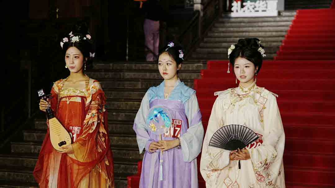 Hanfu Contest in Hanzhong: A Cultural Feast