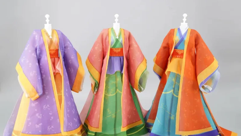 Hong Kong Designer Li Boheng Weaves Silk Legacy in Nansha