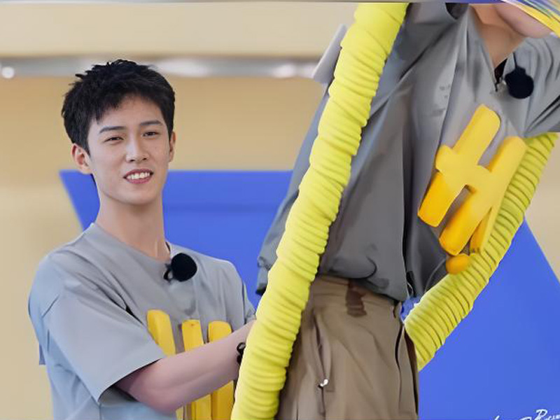 Li Yunrui's Soaring Stardom: 3 Major Endorsements Announced in 4 Days