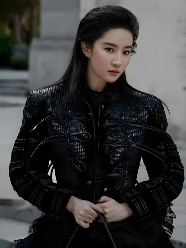 Liu Yifei's Bold Style Evolution and "Fairy Sister" Personality