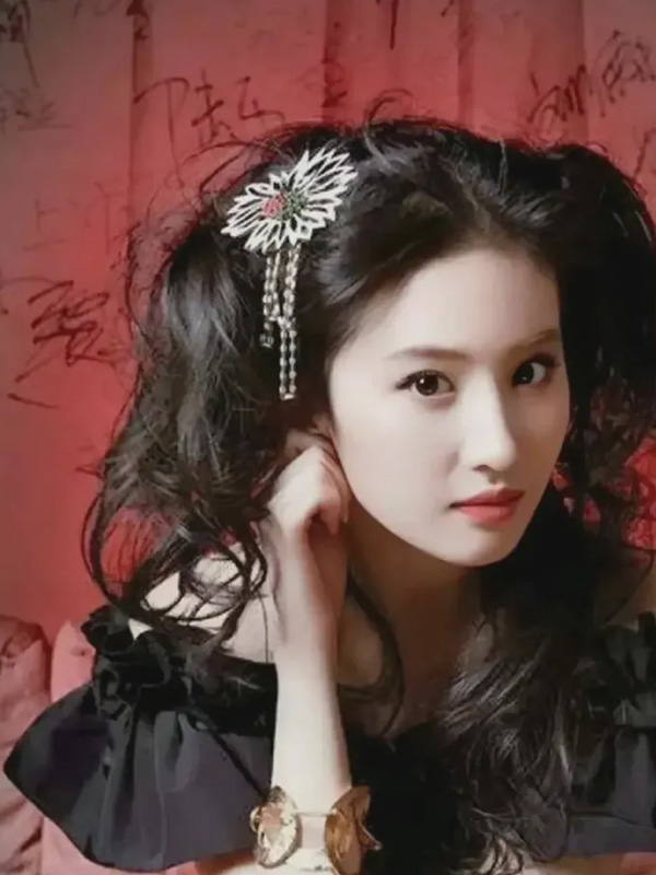 Liu Yifei’s Y2K Style: Rewriting Early 2000s Fashion Rules