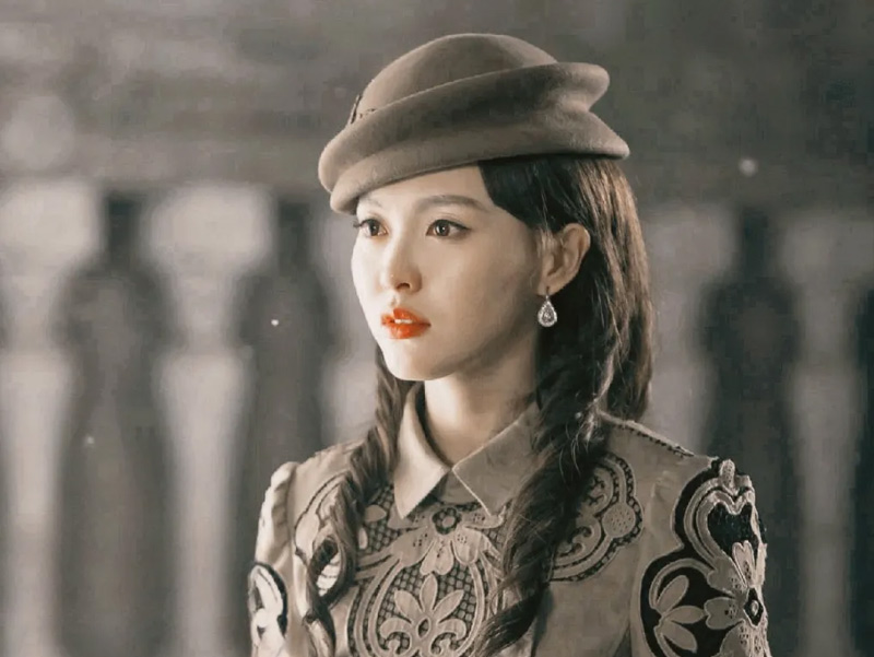 Republican-Era Costumes: Visual Storytelling in Costume Dramas