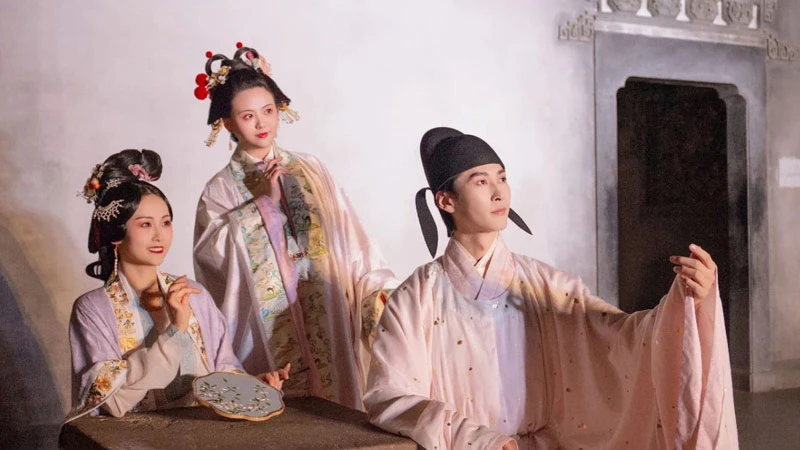 Stunning! When Hanfu Meets Hefei