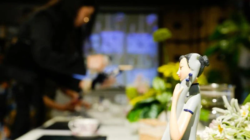 Taikang Life's Tapestry: Qipao and Tie-Dye in Modern Shenyang