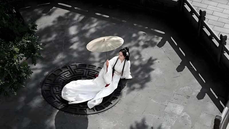 Tang Dynasty Splendor Walks Modern Xi’an Streets