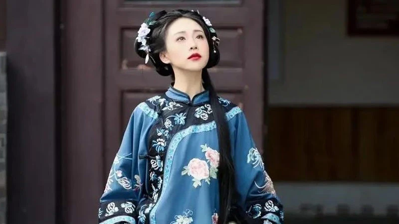 The Temperament Difference between Tang and Qing Hanfu