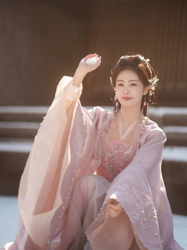 Top 10 Highest-Streaming Chinese Dramas by Mid-Year