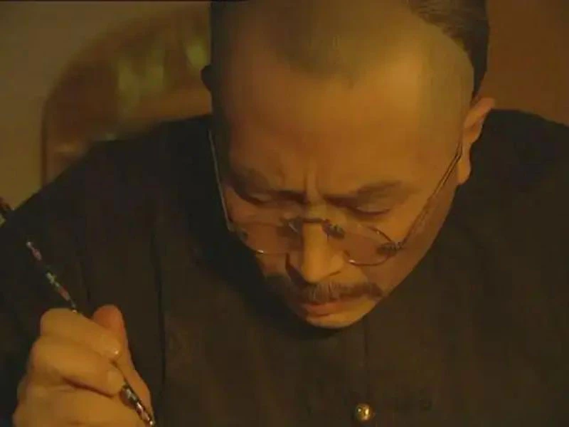 Why Chinese Dramas Can Never Seem to Get Emperors Right